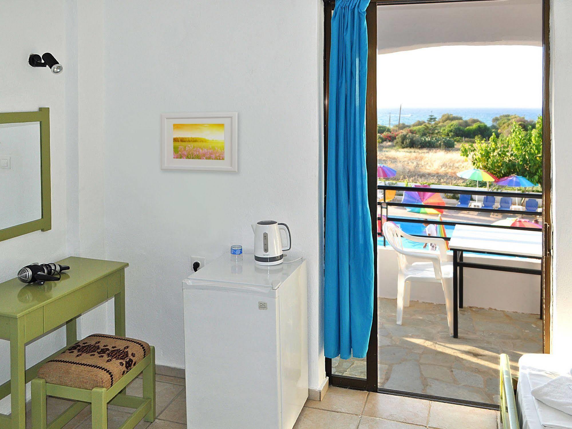Greta Beach Anissaras Exterior photo